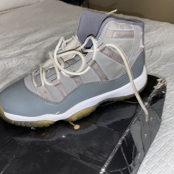 Jordan Retro 11 - Picture 1 of 3